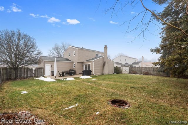 3843 Anvil Drive, Troy, MI 48083