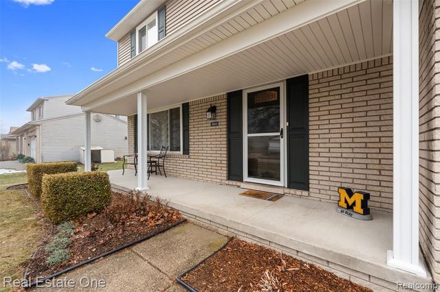 3843 Anvil Drive, Troy, MI 48083