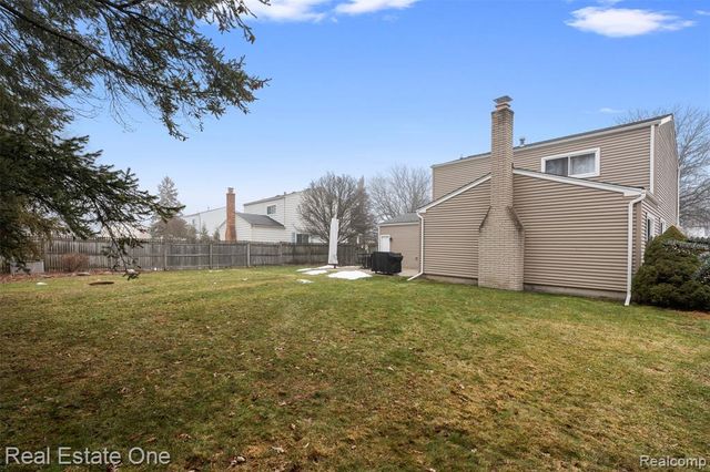 3843 Anvil Drive, Troy, MI 48083