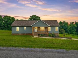 120 County Road 891, Etowah, TN 37331