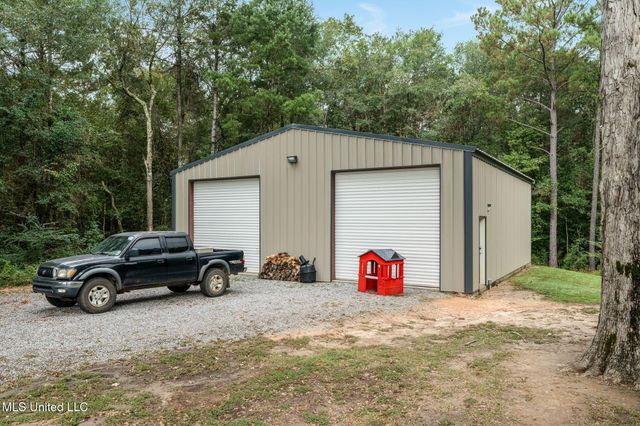 431 Gates Bridge Road, Sumrall, MS 39482