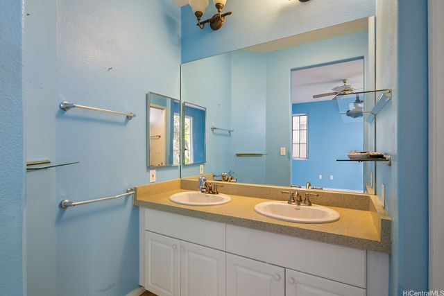 91-1053 Maulihiwa Street, Kapolei, HI 96707