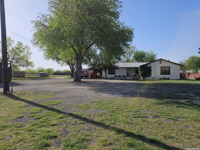 5820 S Loop 1604, Von Ormy, TX 78073