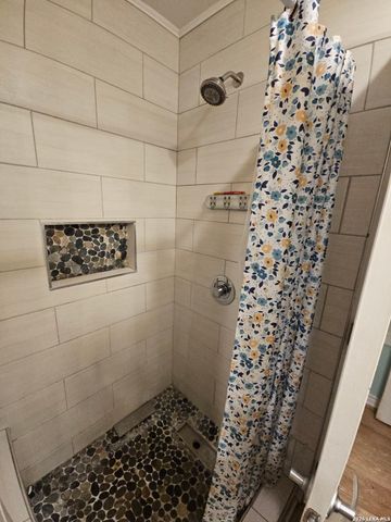 5820 S Loop 1604, Von Ormy, TX 78073