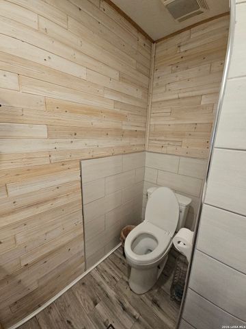 5820 S Loop 1604, Von Ormy, TX 78073