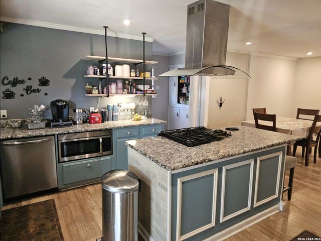 5820 S Loop 1604, Von Ormy, TX 78073