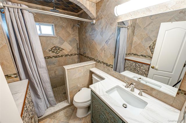 37 W 10th Street, Deer Park, NY 11729