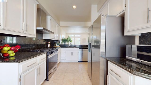 3412 Fitzsimmons Cmn, Fremont, CA 94538
