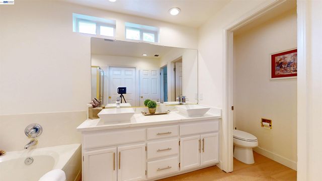 3412 Fitzsimmons Cmn, Fremont, CA 94538