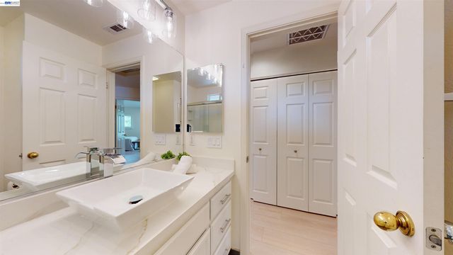 3412 Fitzsimmons Cmn, Fremont, CA 94538