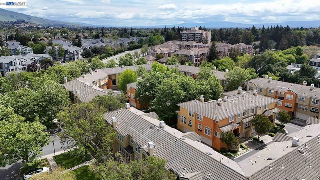 3412 Fitzsimmons Cmn, Fremont, CA 94538