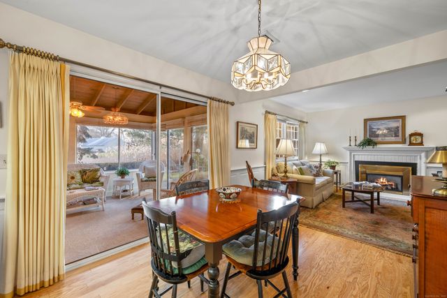 3 Sandgate Circle 3, Madison, CT 06443