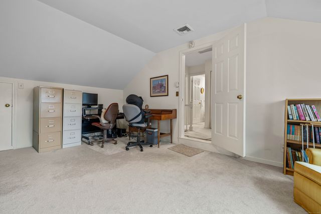 3 Sandgate Circle 3, Madison, CT 06443