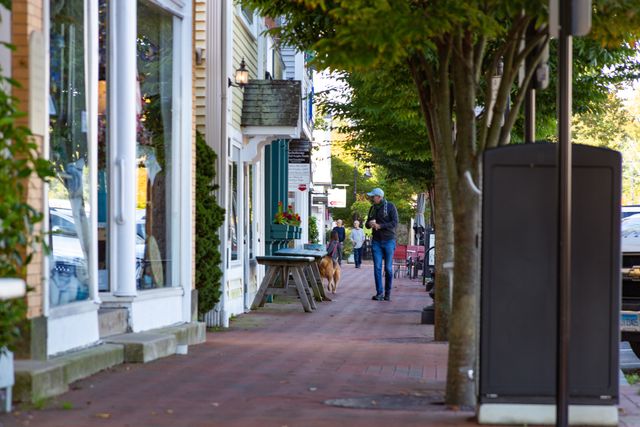 3 Sandgate Circle 3, Madison, CT 06443