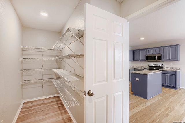 3424 WHISPER BLF, Schertz, TX 78108