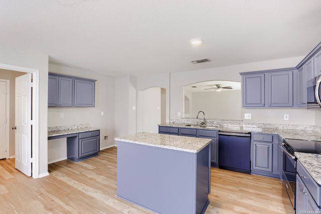 3424 WHISPER BLF, Schertz, TX 78108