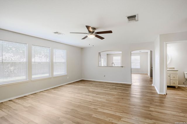 3424 WHISPER BLF, Schertz, TX 78108