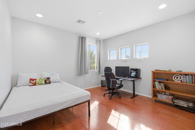 66 E JULIAN Drive, Gilbert, AZ 85295