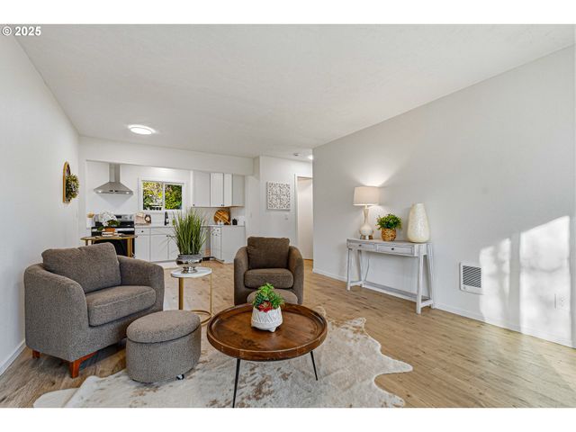 8531 Se 88TH Ave, Portland, OR 97266