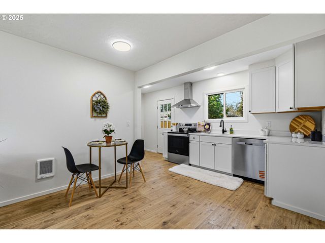 8531 Se 88TH Ave, Portland, OR 97266