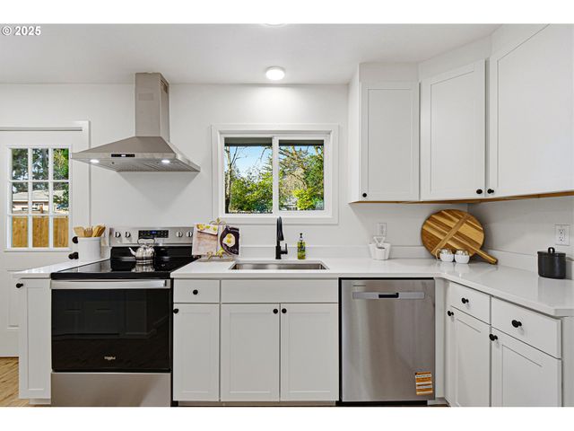 8531 Se 88TH Ave, Portland, OR 97266