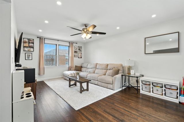 14 Soundview Avenue 22, White Plains, NY 10606