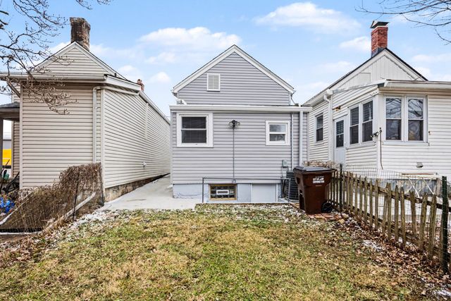 704 W 35th Street, Latonia, KY 41015