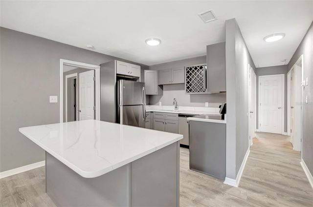 3619 E CLIFTON STREET, Tampa, FL 33610