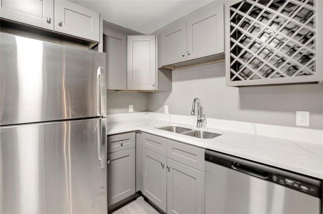 3619 E CLIFTON STREET, Tampa, FL 33610