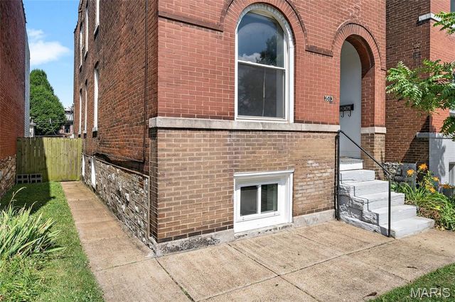 3513 Wisconsin Avenue, St Louis, MO 63118