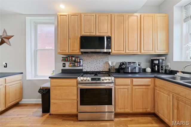 3513 Wisconsin Avenue, St Louis, MO 63118