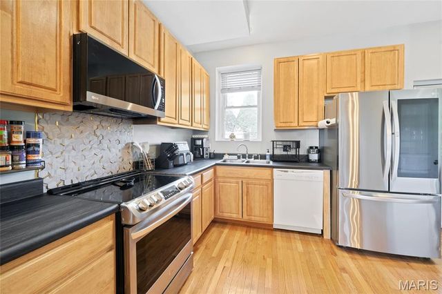 3513 Wisconsin Avenue, St Louis, MO 63118