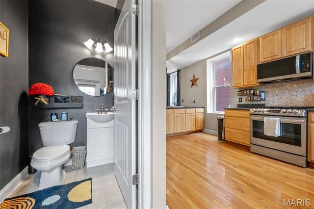 3513 Wisconsin Avenue, St Louis, MO 63118