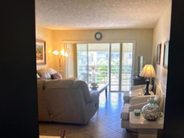 3212 Strawflower Way 206, Greenacres, FL 33467