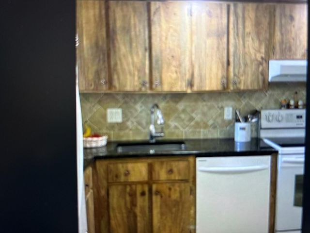 3212 Strawflower Way 206, Greenacres, FL 33467