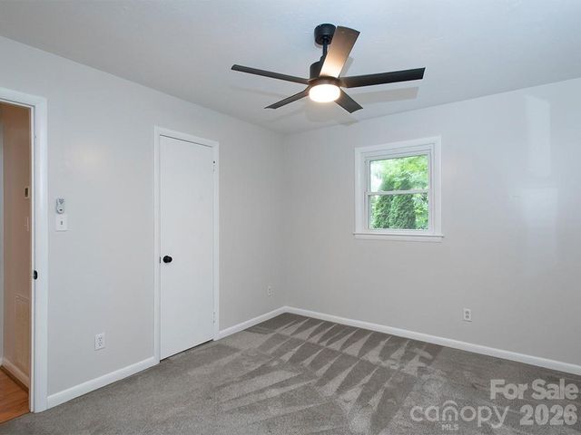 7 Brookshire Street Extension, Asheville, NC 28803