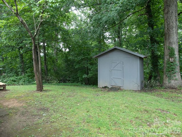 7 Brookshire Street Extension, Asheville, NC 28803