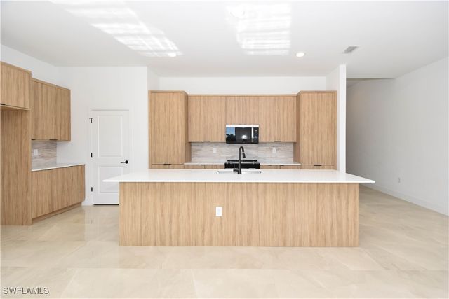 3626 NW 44th TER, Cape Coral, FL 33993