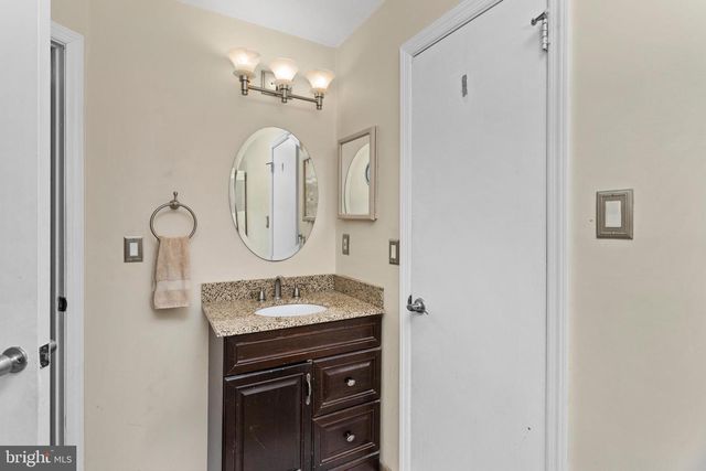 252 ANDOVER PL, Robbinsville, NJ 08691