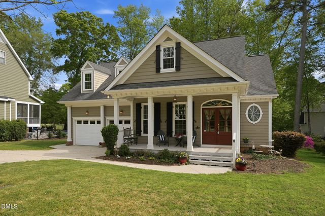 264 Elmcrest Drive, Holly Springs, NC 27540