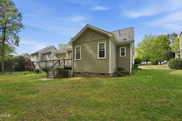 264 Elmcrest Drive, Holly Springs, NC 27540