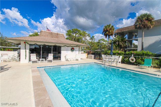 5635 Rattlesnake Hammock RD 102D, Naples, FL 34113