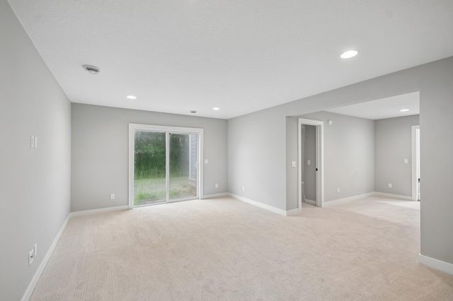 5830 Freeland Bay N, Hugo, MN 55038