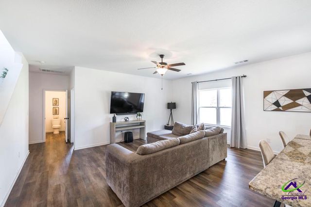 219 Ivy Glen Drive, Perry, GA 31069