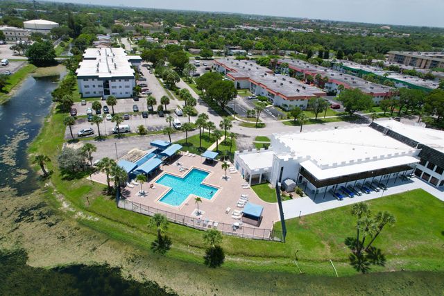 4751 NW 21ST Street 303, Lauderhill, FL 33313