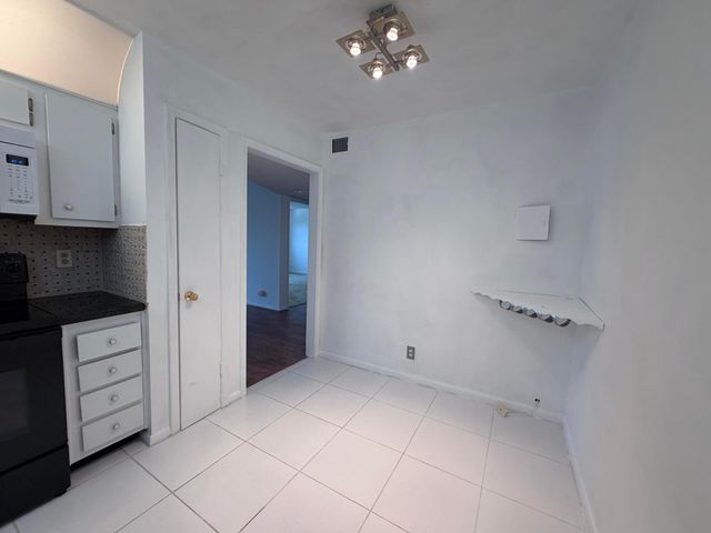 4751 NW 21ST Street 303, Lauderhill, FL 33313