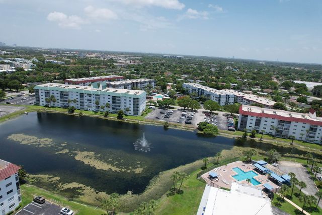 4751 NW 21ST Street 303, Lauderhill, FL 33313