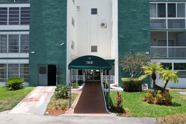 4751 NW 21ST Street 303, Lauderhill, FL 33313