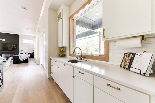 2924 Sandstone Ridge, Edmond, OK 73034