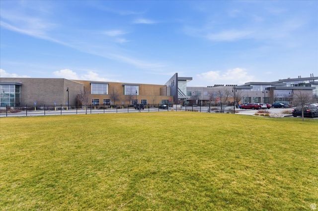 12806 S FAIRHOLME CIR, Herriman, UT 84096